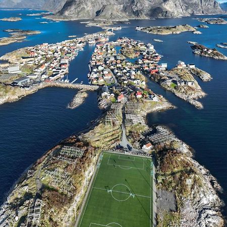 New And Modern Apartment In Henningsvær Buitenkant foto