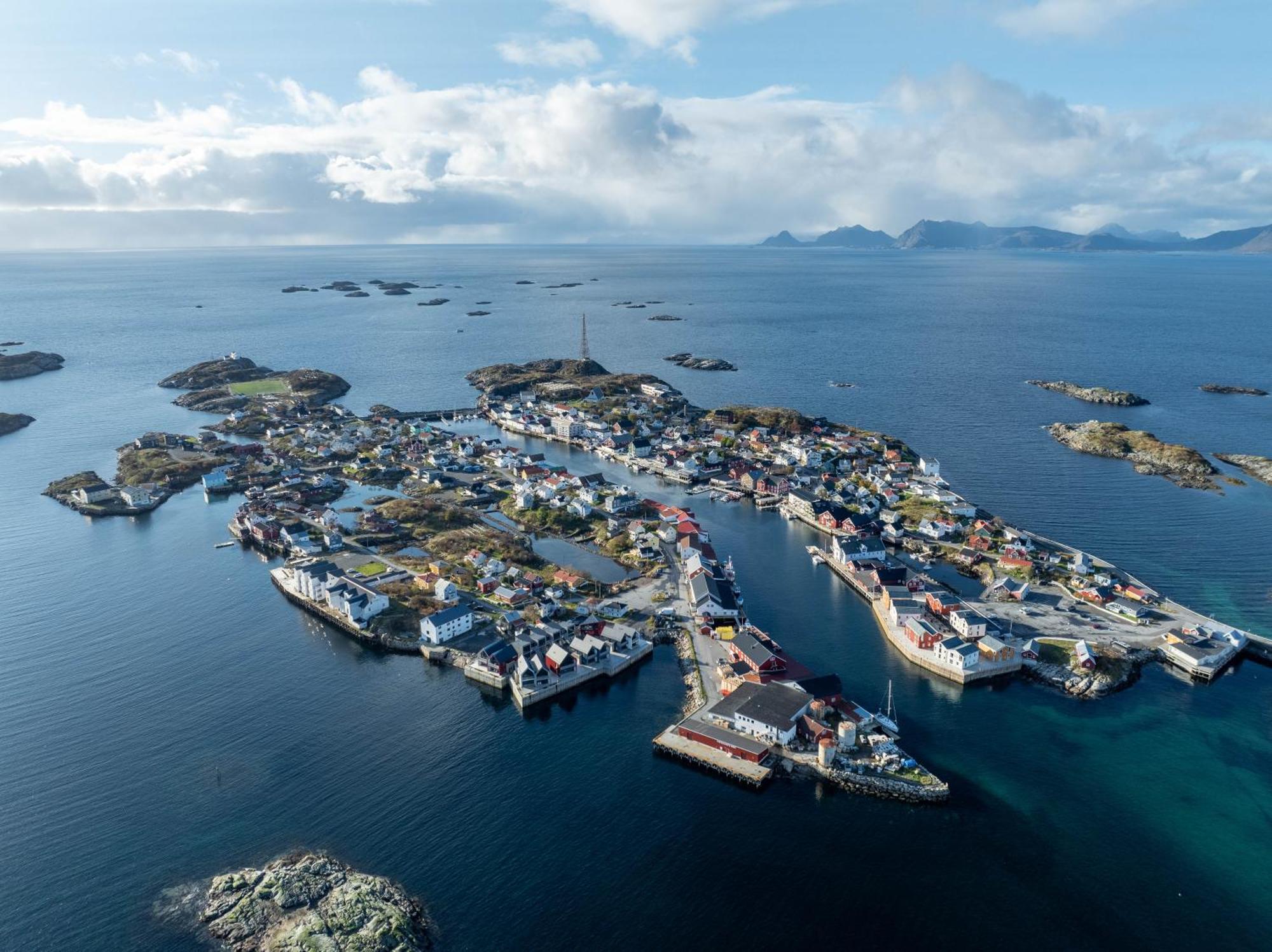 New And Modern Apartment In Henningsvær Buitenkant foto